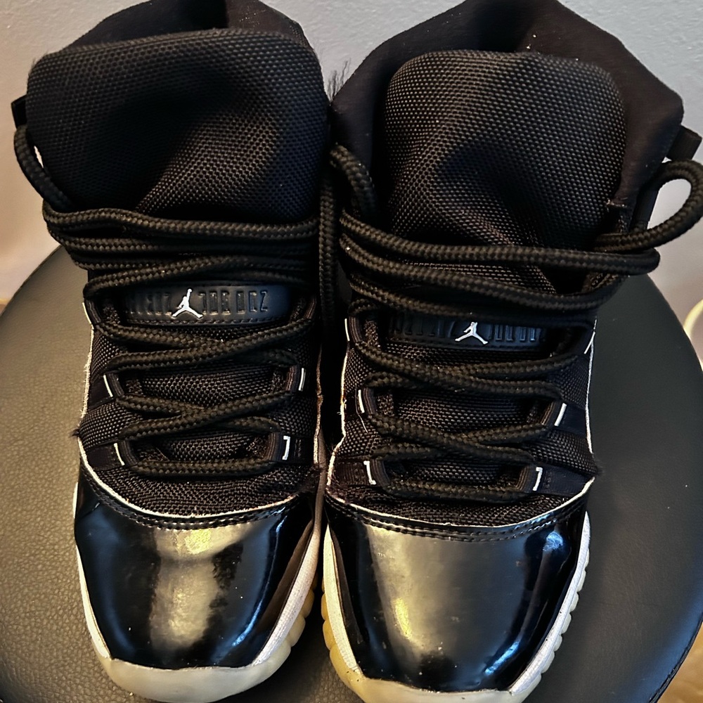 Jordan 11s